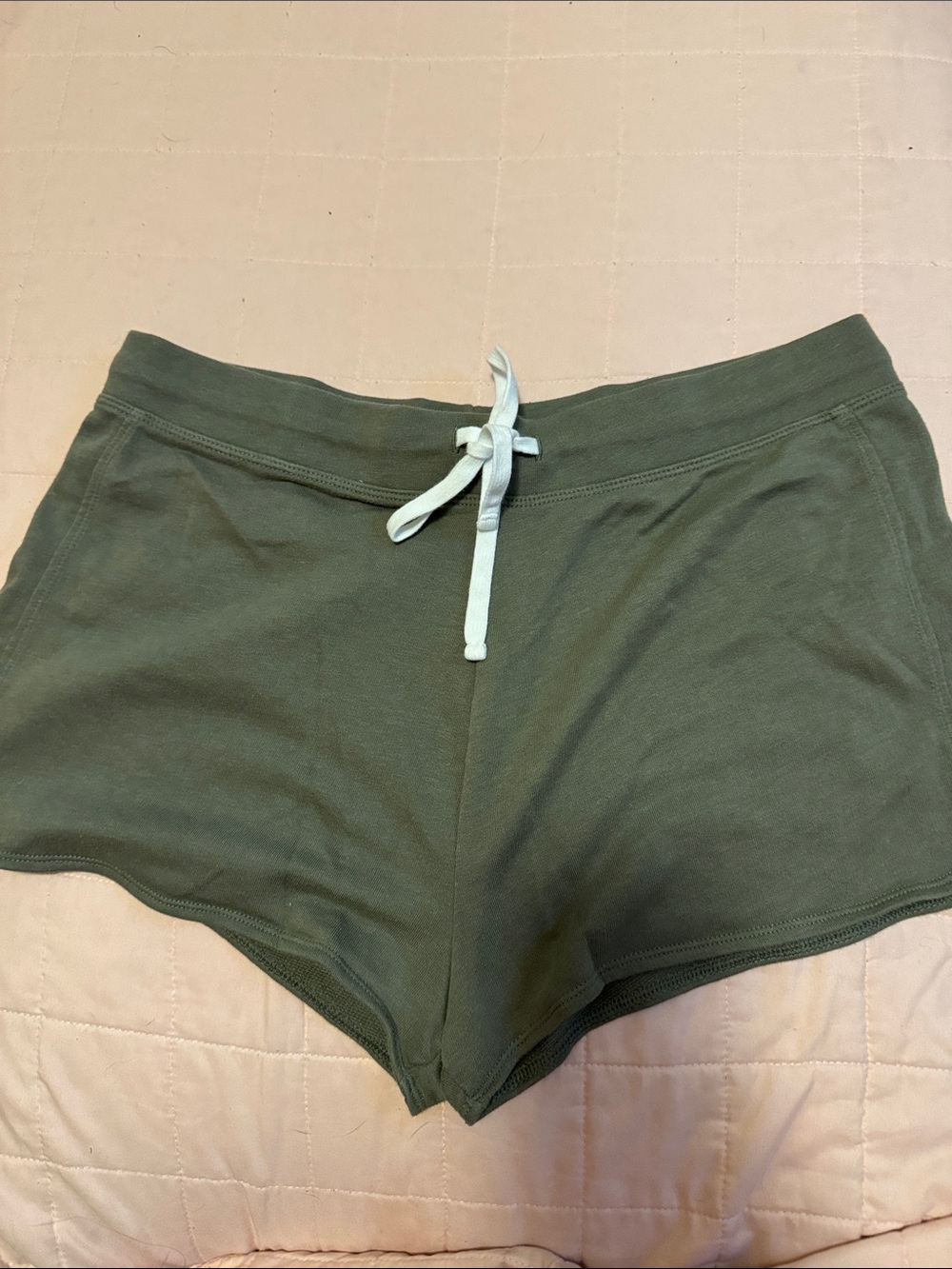 Old Navy Olive Green Athletic Drawstring Shorts with Light Tie